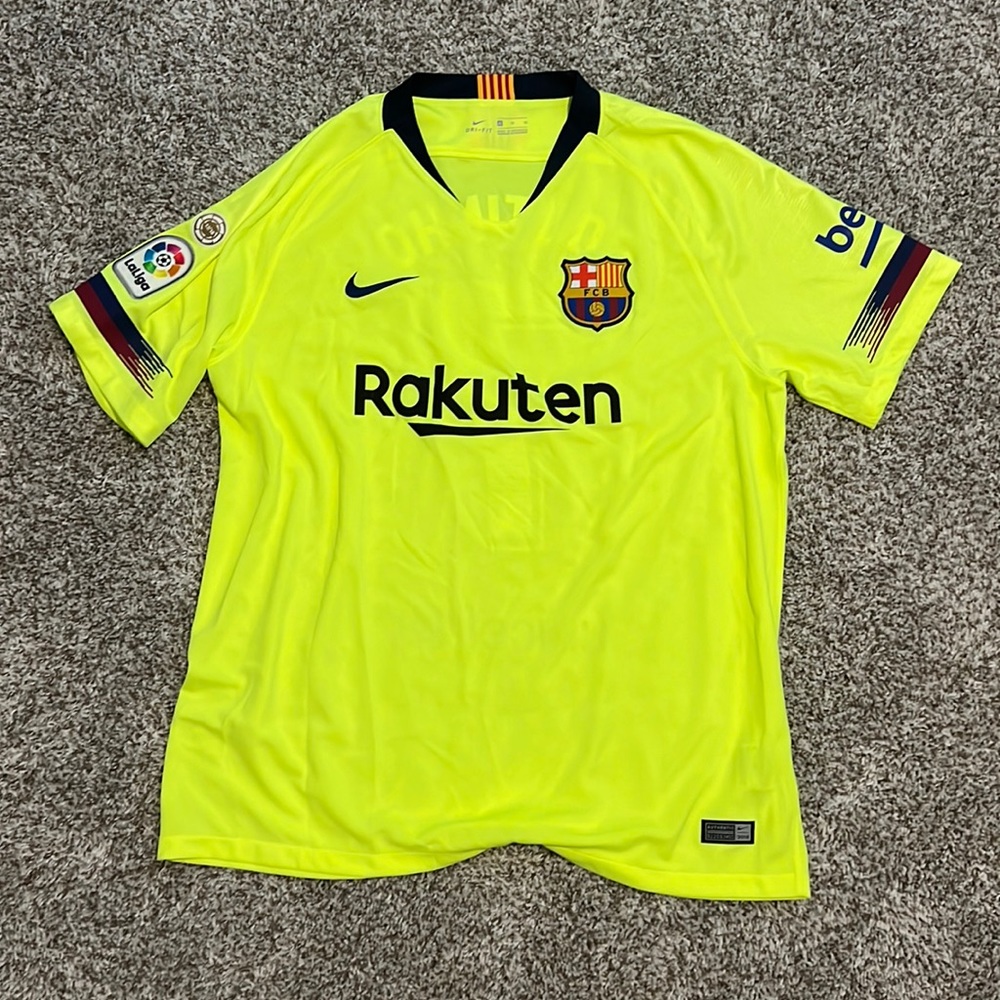 XL 17/18 Barca jersey